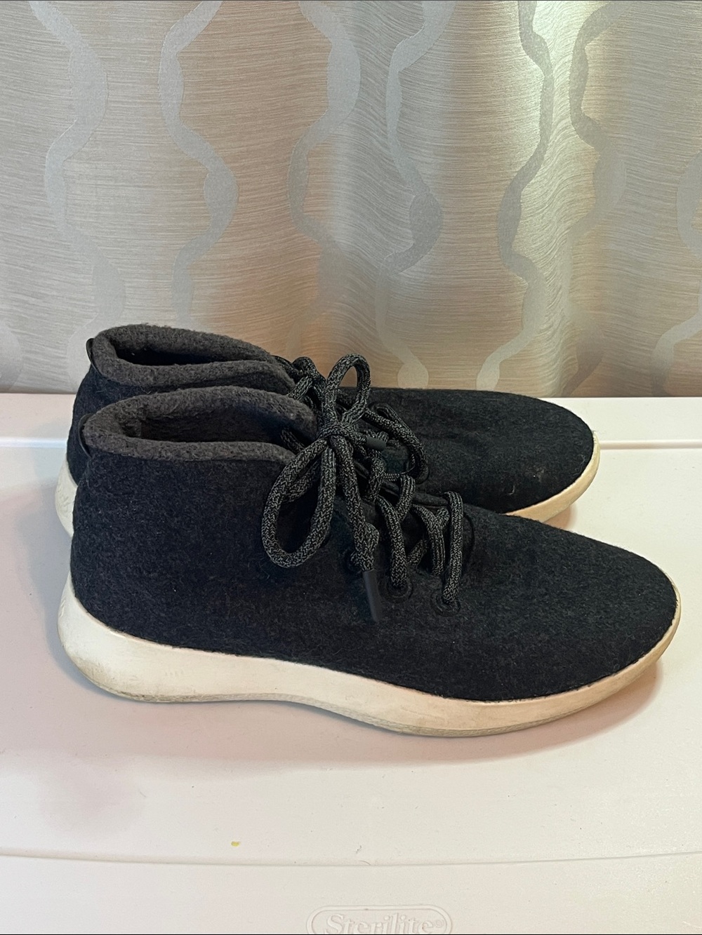 Women's Allbirds Merino Wool Sneakers High Top Gray Size 9
